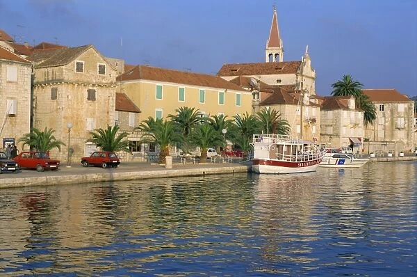 Waterfront, port of Milna, Brac island, Dalmatia, Dalmatian coast, Adriatic