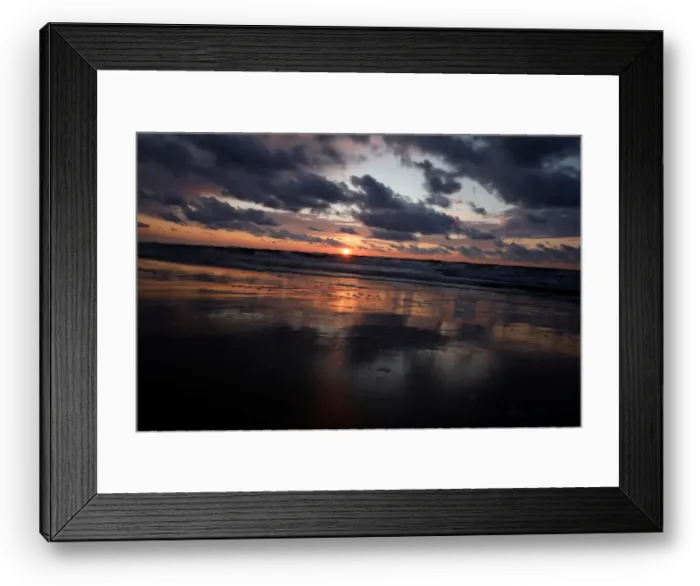 Framed Print : General view of the sunset pictured from the beach at the Polish Baltic Sea coast Framed Print : General view of the sunset pictured from the beach at the Polish Baltic Sea coast