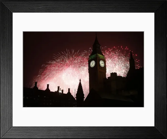 Framed Print : Fireworks explode behind the Houses of Parliament and Big Ben on the River Thames Framed Print : Fireworks explode behind the Houses of Parliament and Big Ben on the River Thames