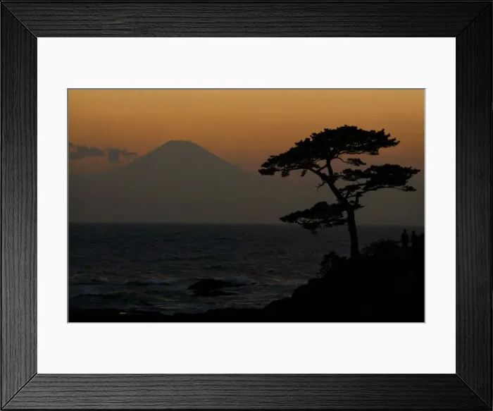 Framed Print : MT FUJI LOOMS IN EVENING GLOW IN YOKOSUKA Framed Print : MT FUJI LOOMS IN EVENING GLOW IN YOKOSUKA