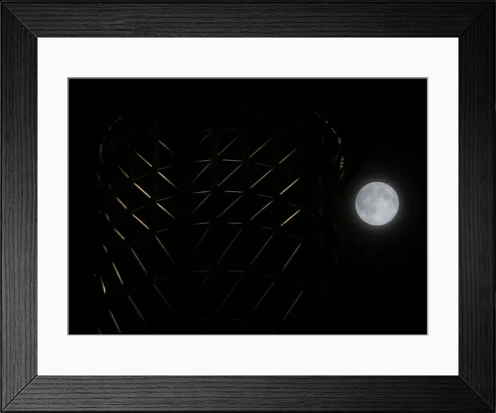 Framed Print : A super moon is seen next to Tokyo Sky Tree, the worlds tallest broadcasting tower at 634 metres Framed Print : A super moon is seen next to Tokyo Sky Tree, the worlds tallest broadcasting tower at 634 metres