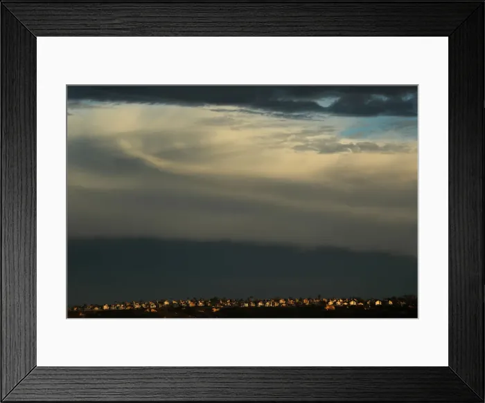 Framed Print : Single family homes look out over the ocean in Del Mar, California Framed Print : Single family homes look out over the ocean in Del Mar, California