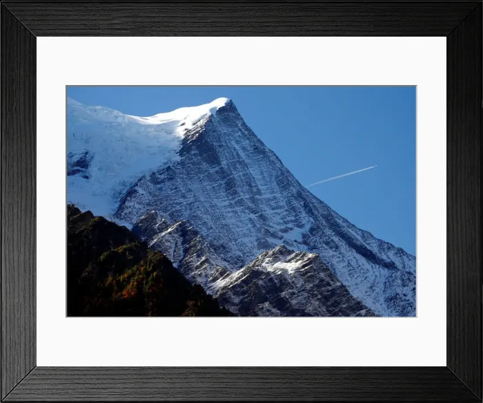 Framed Print : The Bossons glacier in the Mont-Blanc massif is pictured on a sunny autumn day in Framed Print : The Bossons glacier in the Mont-Blanc massif is pictured on a sunny autumn day in