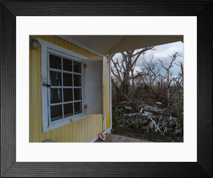 Framed Print : Haiti Se Pone de Pie in Grand Bahama, Bahamas