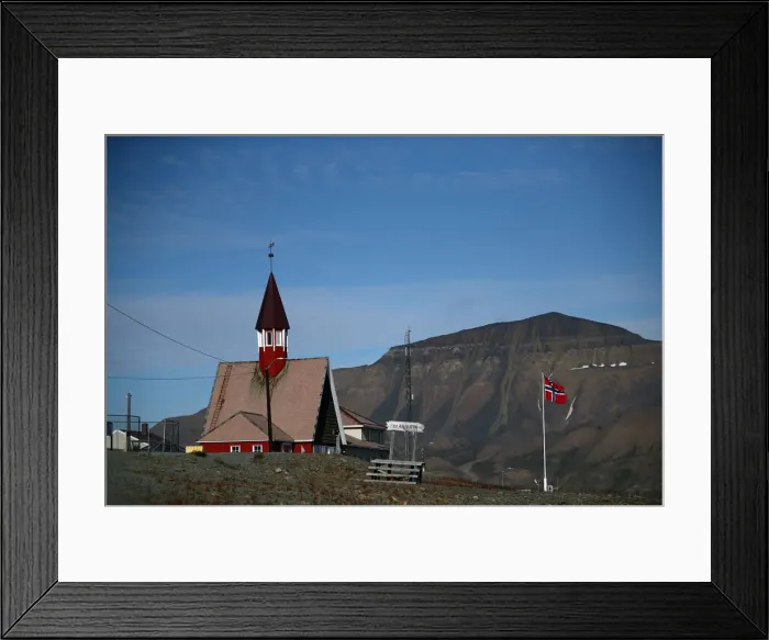 Framed Print : The Wider Image: A climate-change frontier in the worlds northernmost town Framed Print : The Wider Image: A climate-change frontier in the worlds northernmost town