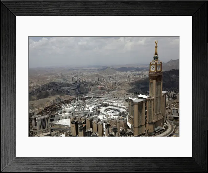 Framed Print : An aerial view of Kaaba at the Grand mosque in the holy city of Mecca