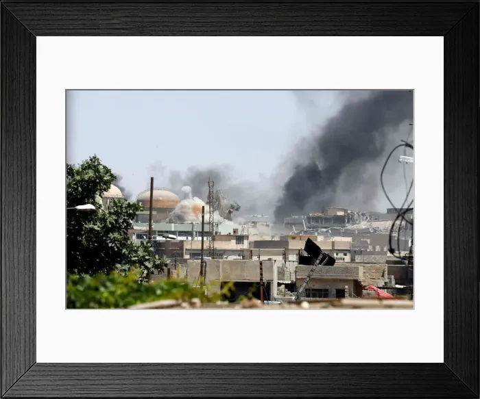 Framed Print : Smoke rises from clashes in the neighbourhood of Shifa, in western Mosul Framed Print : Smoke rises from clashes in the neighbourhood of Shifa, in western Mosul