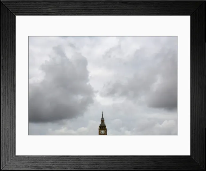 Framed Print : The Big Ben clock tower in London Framed Print : The Big Ben clock tower in London