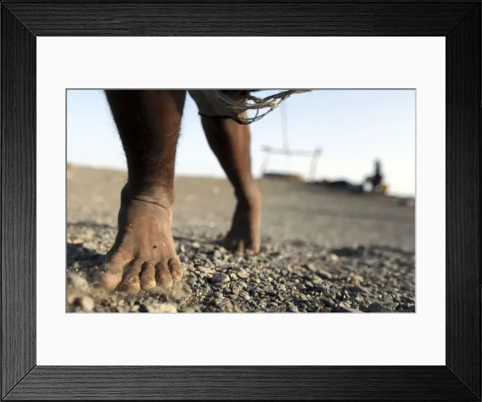 Framed Print : A man pulls a bucket of drinking water from a well in the Yemeni governorate of Taiz Framed Print : A man pulls a bucket of drinking water from a well in the Yemeni governorate of Taiz