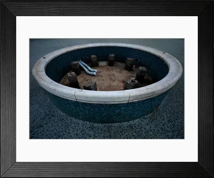 Framed Print : Fountains sit empty in the centre of Cape Town Framed Print : Fountains sit empty in the centre of Cape Town