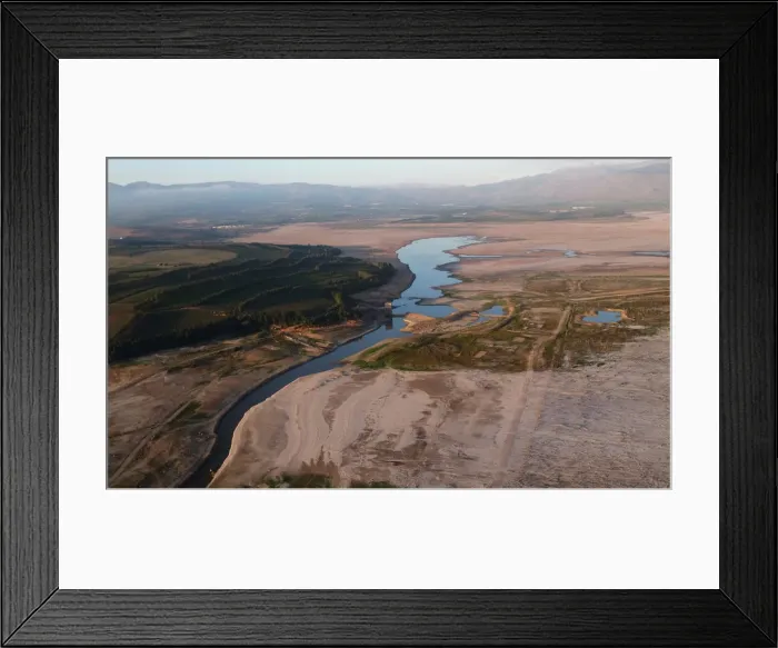 Framed Print : The Theewaterskloof Dam, which supplies most of Cape Towns potable water is seen