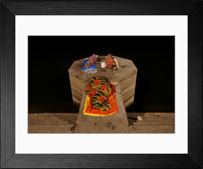 Framed Print : The Wider Image: Dying Mother Ganges : holy river succumbs to pollution Framed Print : The Wider Image: Dying Mother Ganges : holy river succumbs to pollution