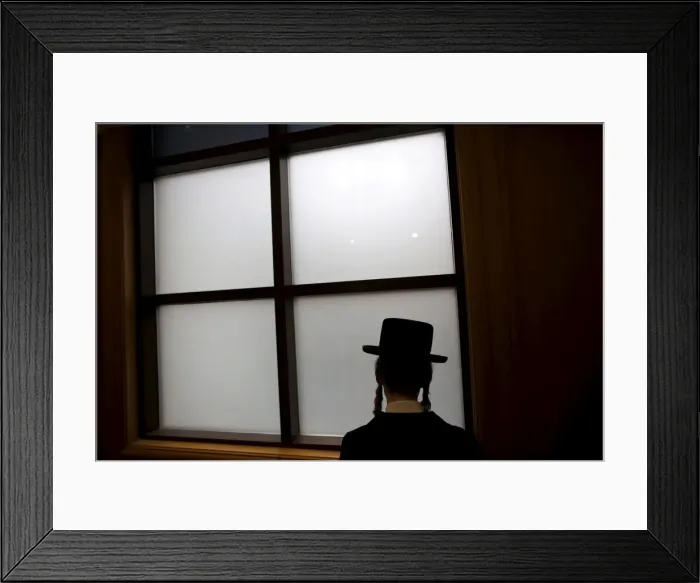 Framed Print : An ultra-Orthodox Jewish man attends the funeral of Rabbi Yochanan Sofer Framed Print : An ultra-Orthodox Jewish man attends the funeral of Rabbi Yochanan Sofer