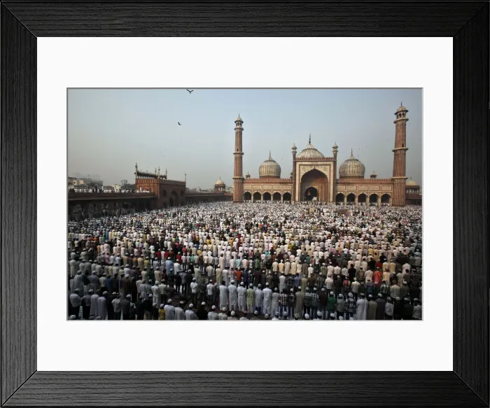 Framed Print : Muslims perform Eid al-Adha prayers at the Jama Masjid in the old quarters of Delhi Framed Print : Muslims perform Eid al-Adha prayers at the Jama Masjid in the old quarters of Delhi