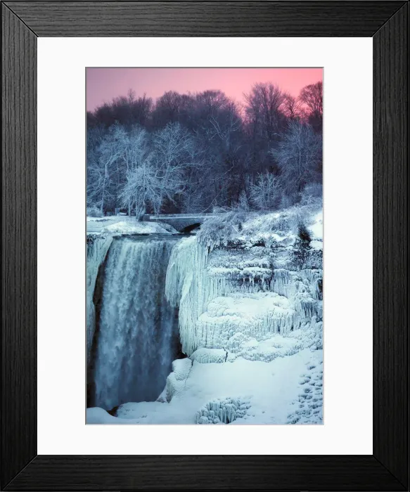 Framed Print : Ice and water flow over the American Falls, viewed from the Canadian side in Niagara Framed Print : Ice and water flow over the American Falls, viewed from the Canadian side in Niagara
