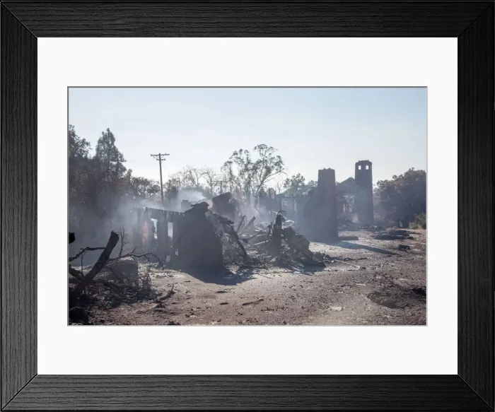 Framed Print : Charred remains of a property after a mudslide in Montecito, California Framed Print : Charred remains of a property after a mudslide in Montecito, California