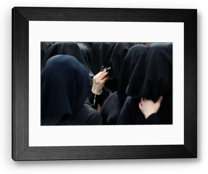 Framed Print : Worshippers take part in the procession of the Madonna della Vergine Desolata during Framed Print : Worshippers take part in the procession of the Madonna della Vergine Desolata during