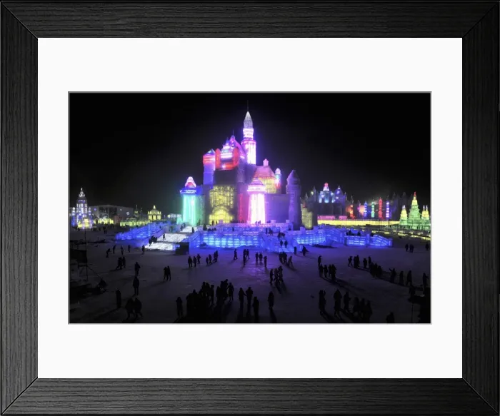 Framed Print : GM1E6CQ0YGG01 Framed Print : GM1E6CQ0YGG01