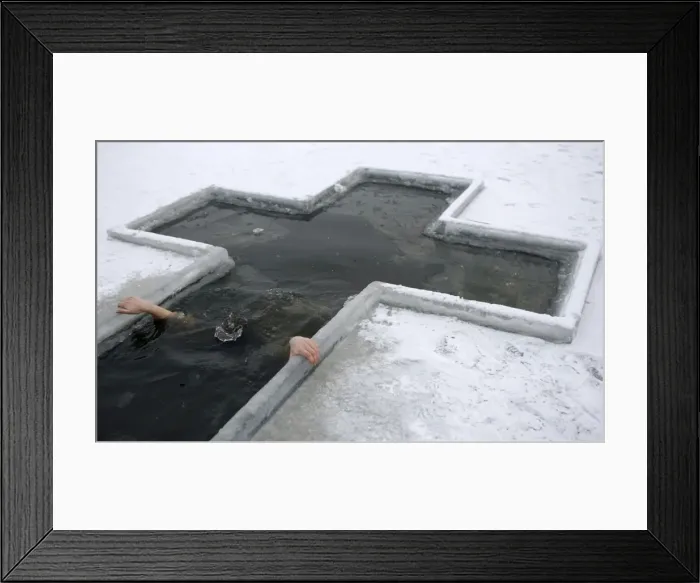 Framed Print : GM1E51J1Q8V01 Framed Print : GM1E51J1Q8V01