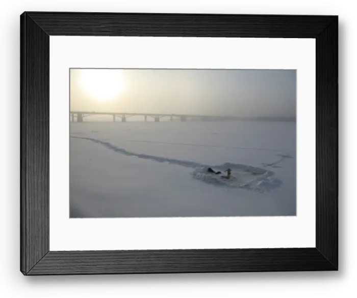 Framed Print : GM1E61J19HN01 Framed Print : GM1E61J19HN01