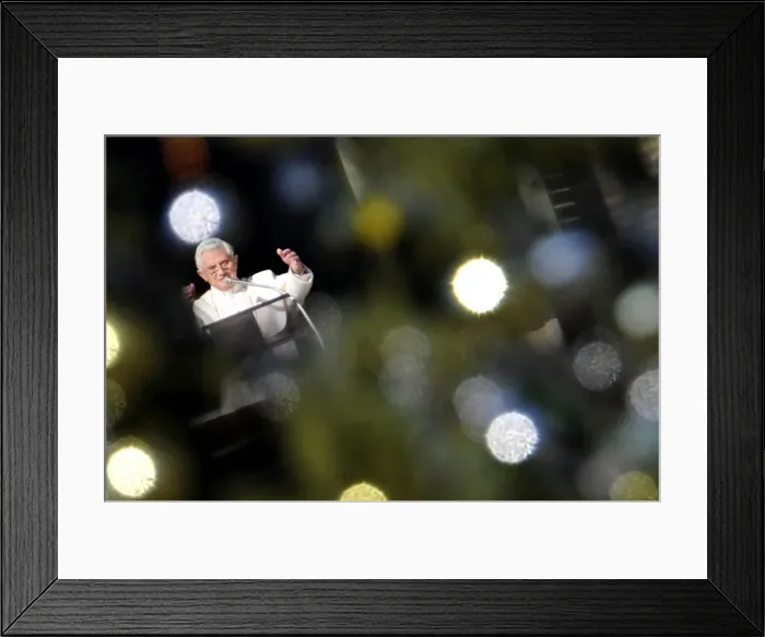 Framed Print : GM1E5CK1L8401 Framed Print : GM1E5CK1L8401