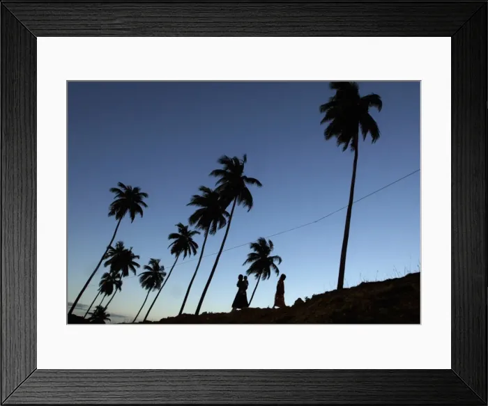 Framed Print : Gm1Dwcmdweaa Framed Print : Gm1Dwcmdweaa