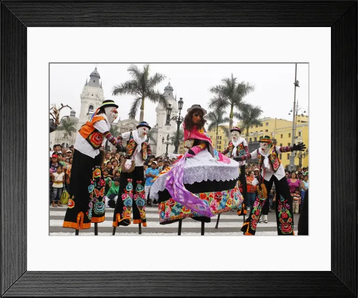 Framed Print : GM1E83Q0SOF01
