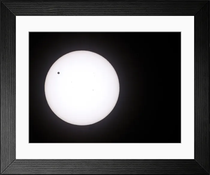 Framed Print : GM1E86610IH01 Framed Print : GM1E86610IH01