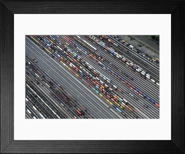 Framed Print : BM2E89O10KT01