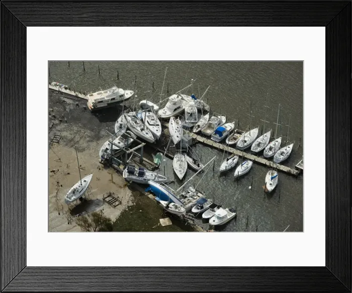 Framed Print : GM1E8B10B4N01 Framed Print : GM1E8B10B4N01