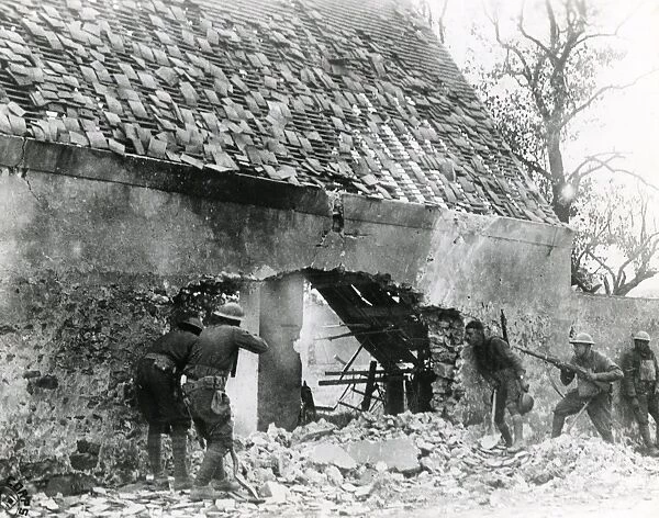 American troops in Villers-sur-Fere, France, WW1