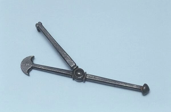 Pelican tooth extractor, circa 1750 C017  /  8363