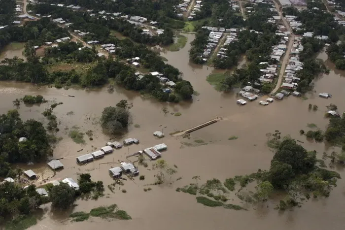 Framed Print : An aerial view shows the town of Tabatinga inundated with floodwaters from the Solimoes