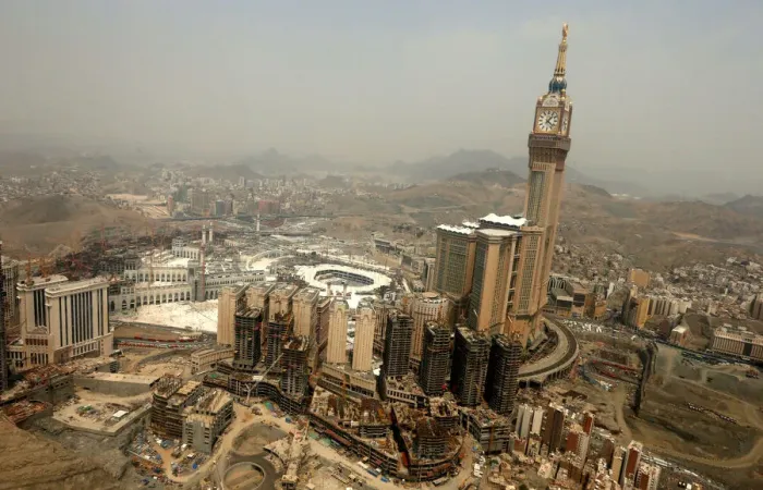 Framed Print : Ariel view of the Kaaba at the Grand mosque in Mecca Framed Print : Ariel view of the Kaaba at the Grand mosque in Mecca