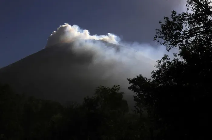 Framed Print : Chaparrastique volcano spews ash in the municipality of San Miguel Framed Print : Chaparrastique volcano spews ash in the municipality of San Miguel