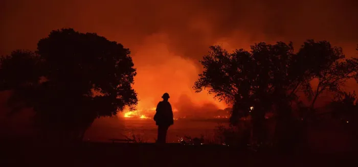 Framed Print : Firefighters battle the Powerhouse wildfire at the Angeles National Forest in California Framed Print : Firefighters battle the Powerhouse wildfire at the Angeles National Forest in California