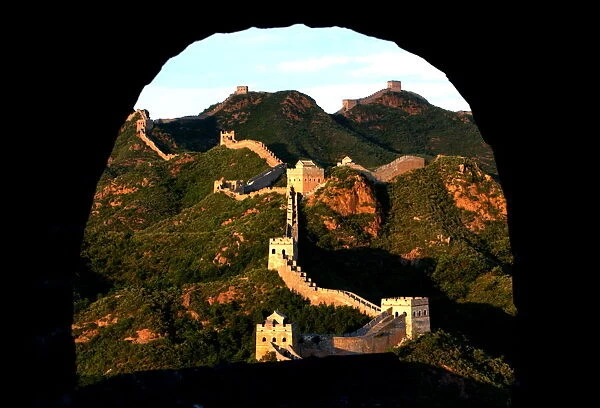 GREAT WALL OF CHINA FRAMED BY ARCH NEAR BEIJING