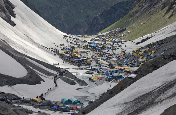 Framed Print : Hindu pilgrims arrive to worship at the holy cave of Lord Shiva in Amarnath Framed Print : Hindu pilgrims arrive to worship at the holy cave of Lord Shiva in Amarnath