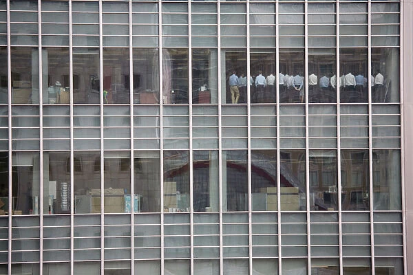 Lehman Brothers Staff Standing, Canary Wharf