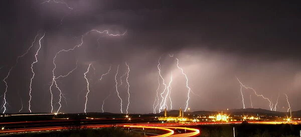 Mass lightning bolts light up night skies by Daggett airport