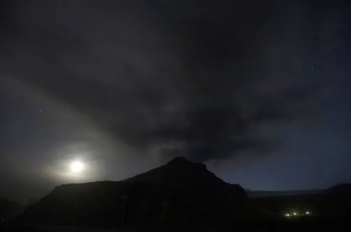 Framed Print : The moon rises near a volcano in Eyjafjoll Framed Print : The moon rises near a volcano in Eyjafjoll