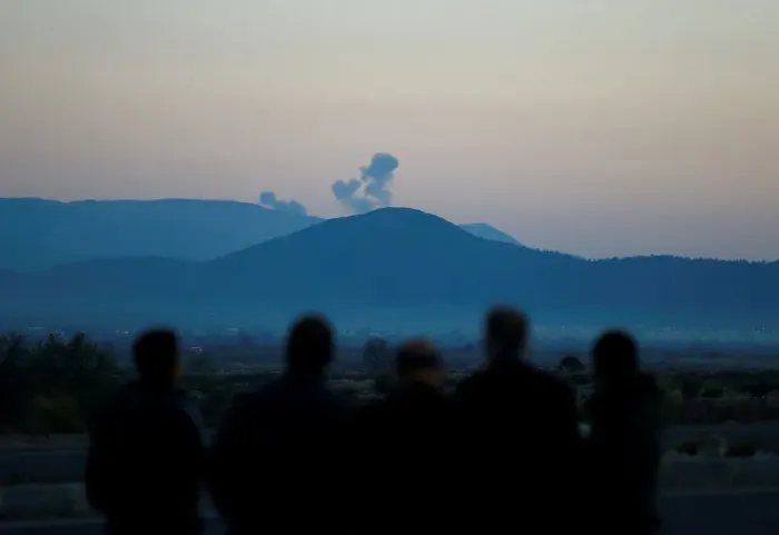 Framed Print : Smoke rises from the Syrias Afrin region, as it is pictured from near the Turkish town Framed Print : Smoke rises from the Syrias Afrin region, as it is pictured from near the Turkish town