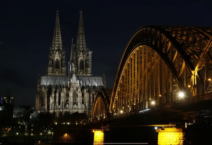 Framed Print : UNESCO World Heritage Cologne Cathedral and the Hohenzollern railway bridge along Framed Print : UNESCO World Heritage Cologne Cathedral and the Hohenzollern railway bridge along
