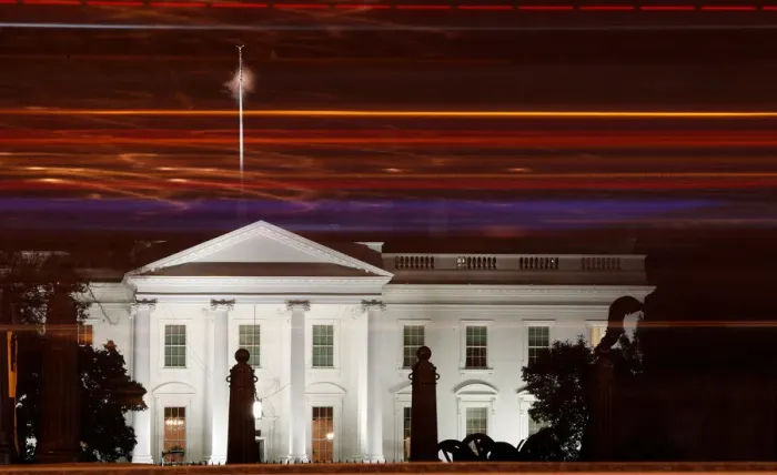 Framed Print : A view of the White House by night