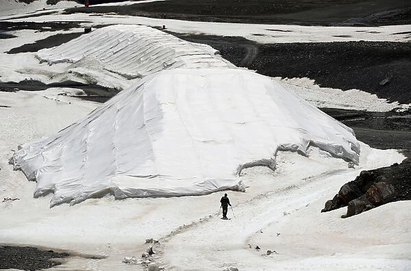 The Wider Image: Scientists race to read Austrias melting climate archive