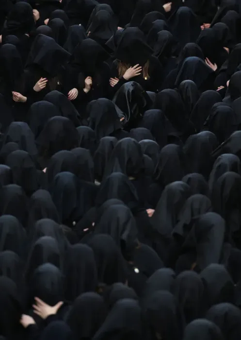 Framed Print : Worshippers take part in the procession of the Madonna della Vergine Desolata during Framed Print : Worshippers take part in the procession of the Madonna della Vergine Desolata during
