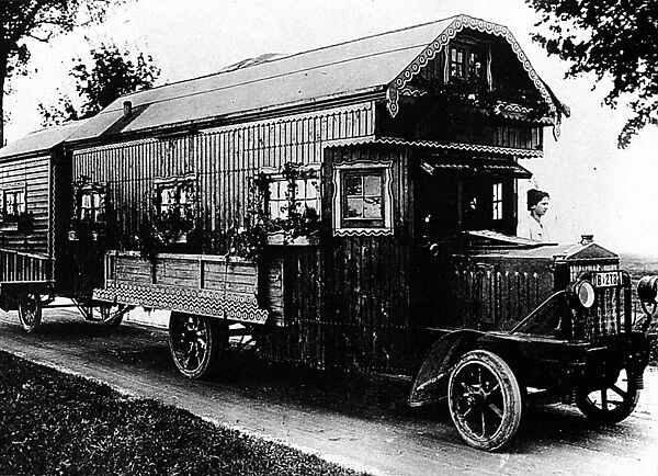Mobile Home, 1922