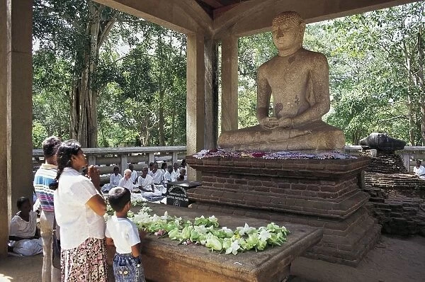 Sri Lanka, Anuradhapura, Samadhi Buddha statue