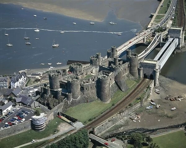 UK, Wales, Aerial view of Conwy Castle