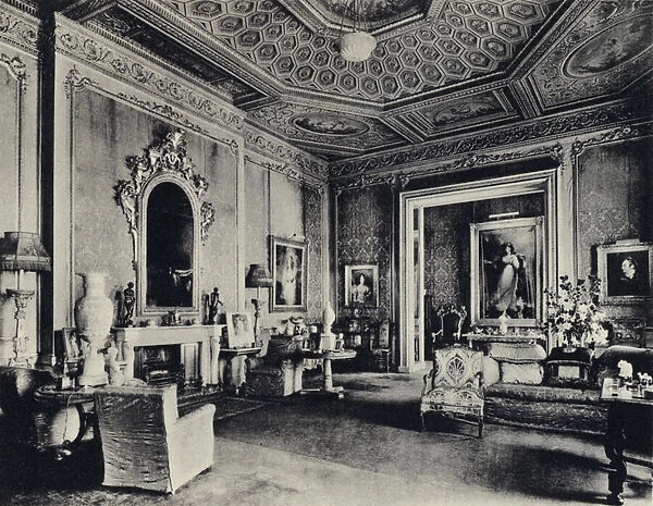 Londonderry House: Drawing Room (b  /  w photo)